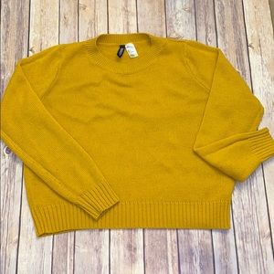 H&M Mustard Sweater SZ Small